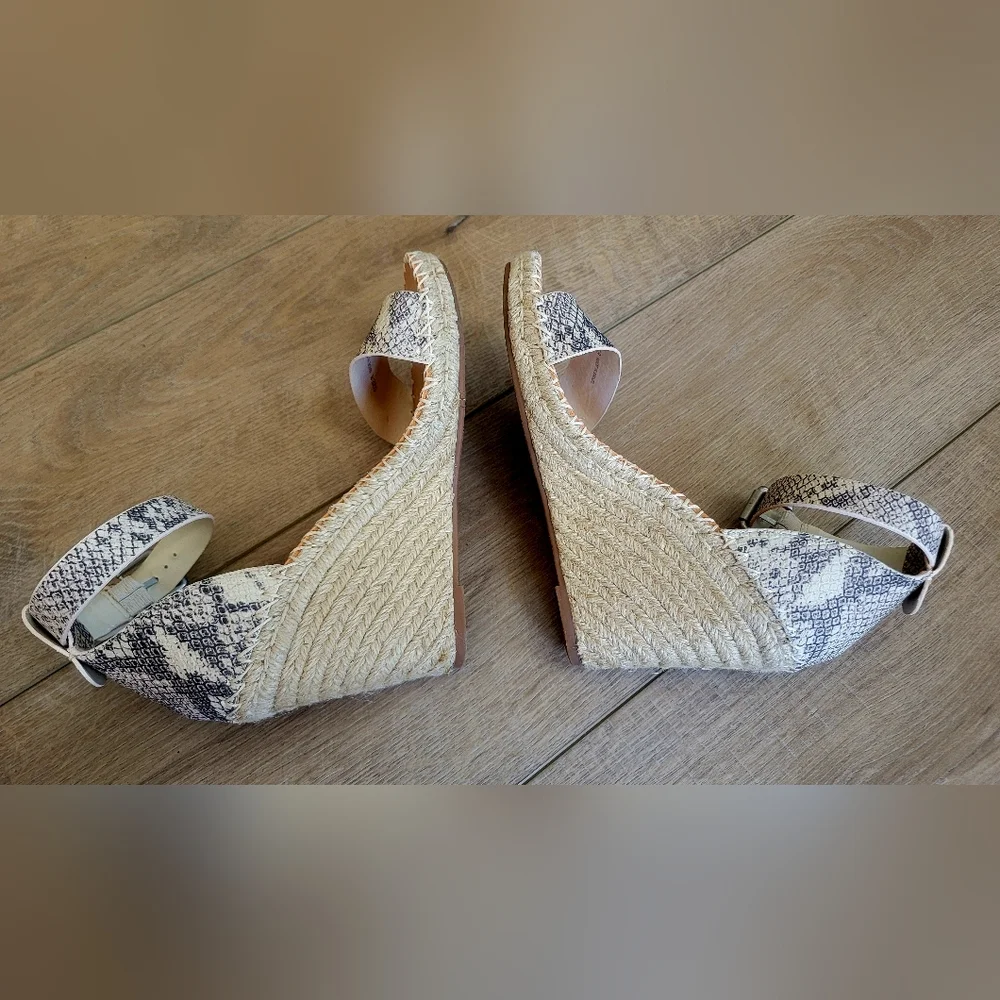 DOLCE VITA Women's Size 8 Noor Wedge Sandal Snake Print Leather. Espadrille - Picture 10 of 11